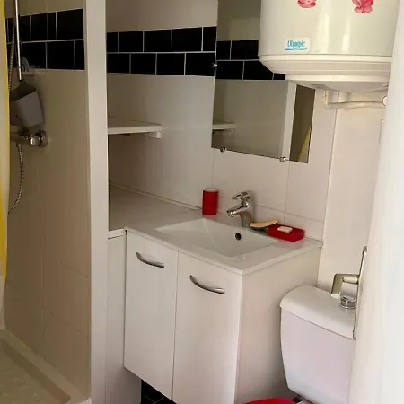 Du Bonheur Apartment *