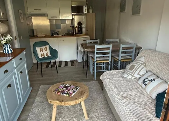 Du Bonheur Apartment *